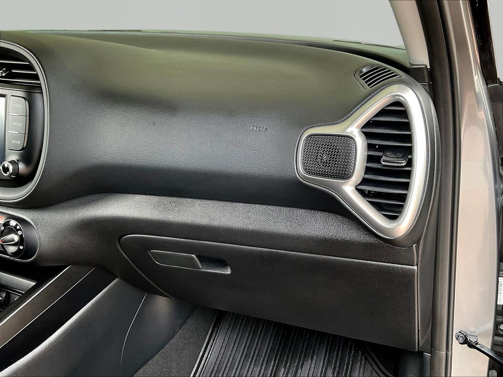 Used 2023 Kia Soul LX FWD image 24