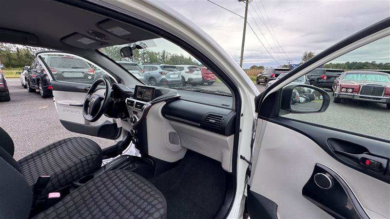 Used 2012 Scion iQ w/ Rear Speaker Pkg FWD image 32