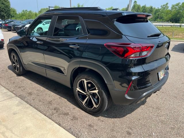 Used 2022 Chevrolet TrailBlazer RS w/ Sun and Liftgate Package FWD image 3