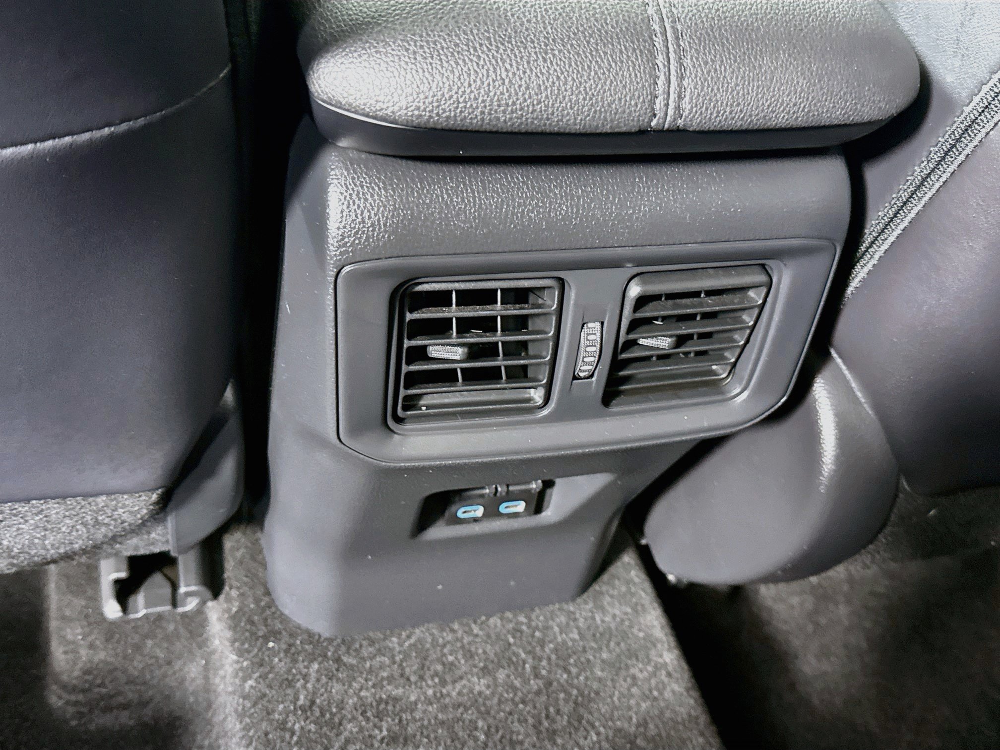 Certified 2022 Toyota RAV4 XLE Premium AWD/4WD image 26