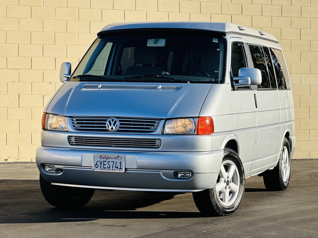 Used 2002 Volkswagen Eurovan MV FWD image 4