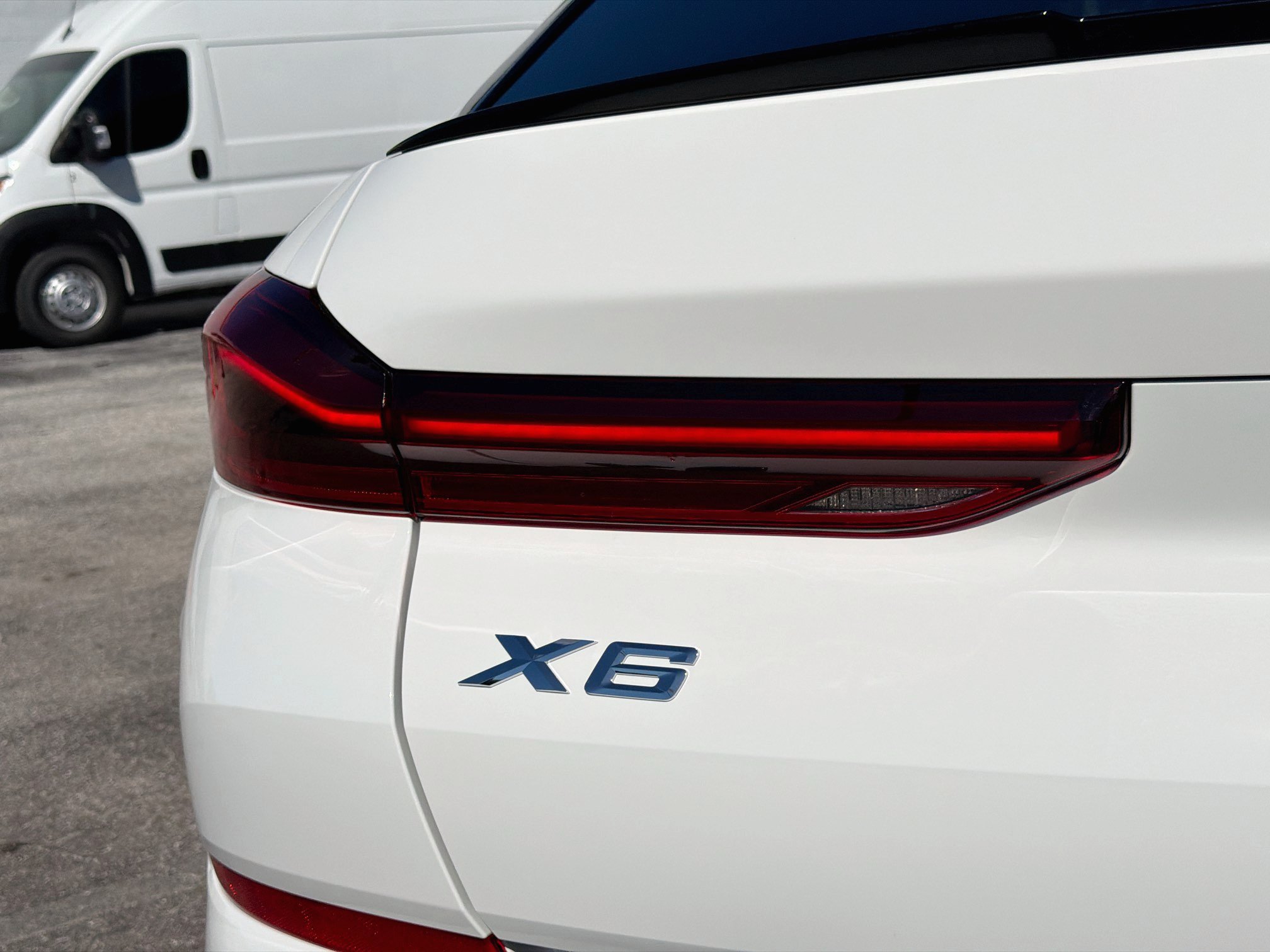 New 2027 BMW X6 xDrive40i AWD/4WD image 10
