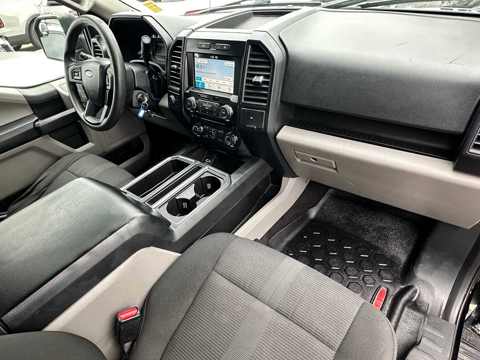 Used 2017 Ford F150 XL w/ Equipment Group 101A Mid image 17