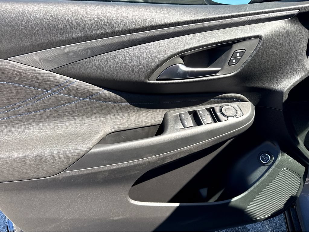New 2026 Buick Envista Sport Touring w/ Convenience I Package FWD image 9