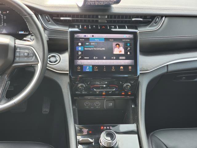 Used 2022 Jeep Grand Cherokee Limited image 26