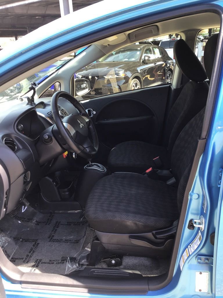 Used 2016 Mitsubishi i ES image 8