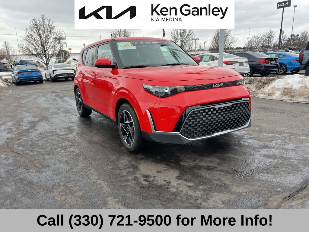 Certified 2025 Kia Soul EX image 6