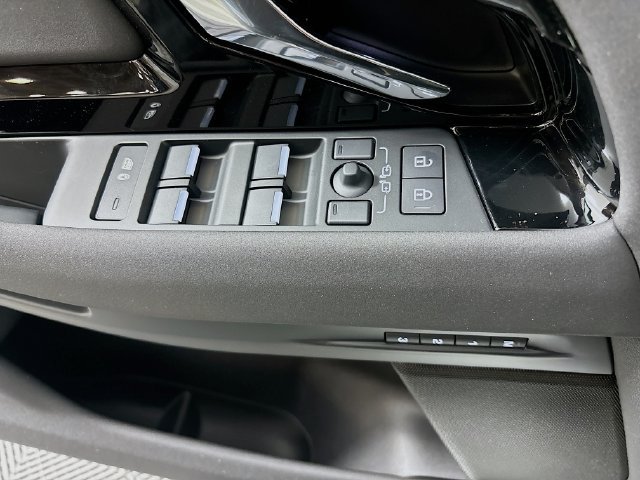 Used 2026 Land Rover Range Rover Evoque S AWD/4WD image 20