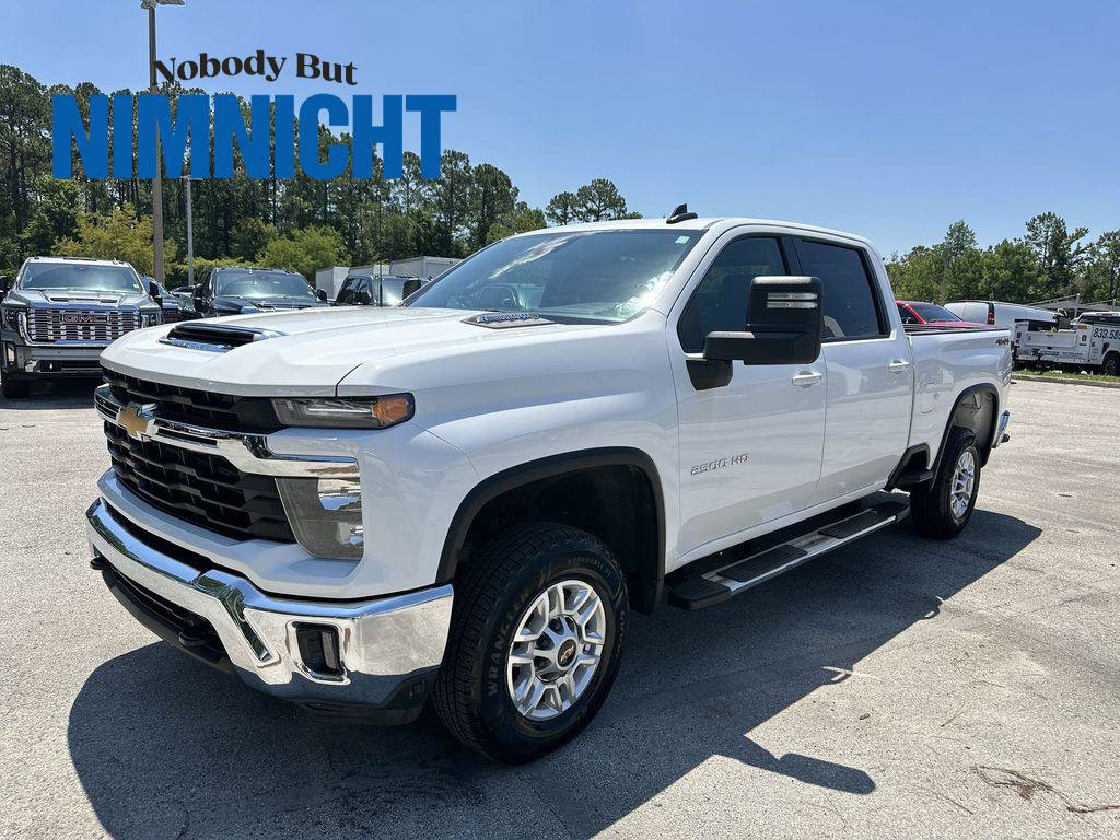 Used 2025 Chevrolet Silverado 2500 LT w/ Convenience Package AWD/4WD image 1