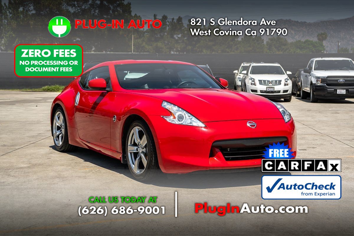 Used 2009 Nissan 370Z Touring RWD image 3