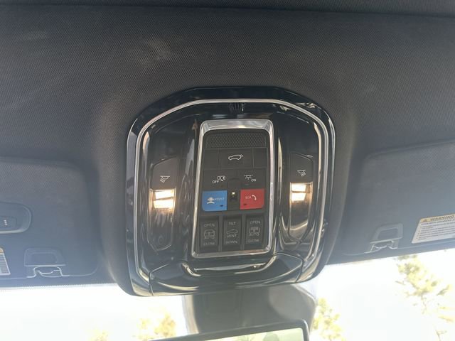 Used 2022 Jeep Grand Cherokee L Overland w/ Luxury Tech Group IV image 25