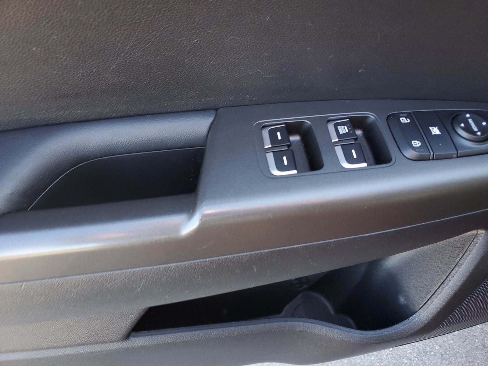 Used 2021 Kia Sportage LX FWD image 19