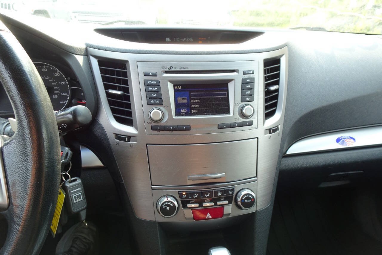 Used 2014 Subaru Outback 2.5i Premium w/ Accessory Value Package (OYX) AWD/4WD image 18