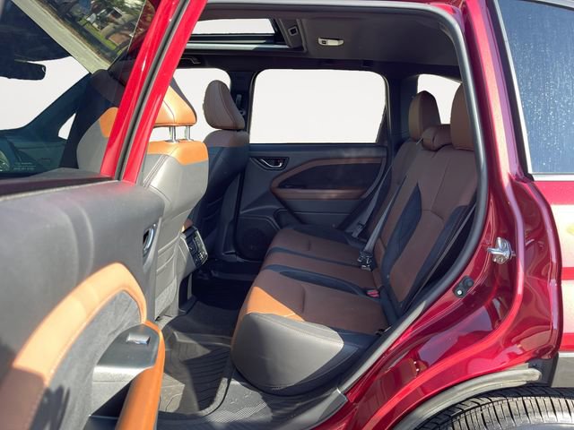 Used 2025 Subaru Forester Touring AWD/4WD image 13