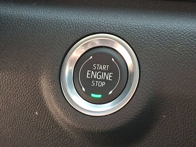 Used 2025 GMC Terrain Elevation AWD/4WD image 17