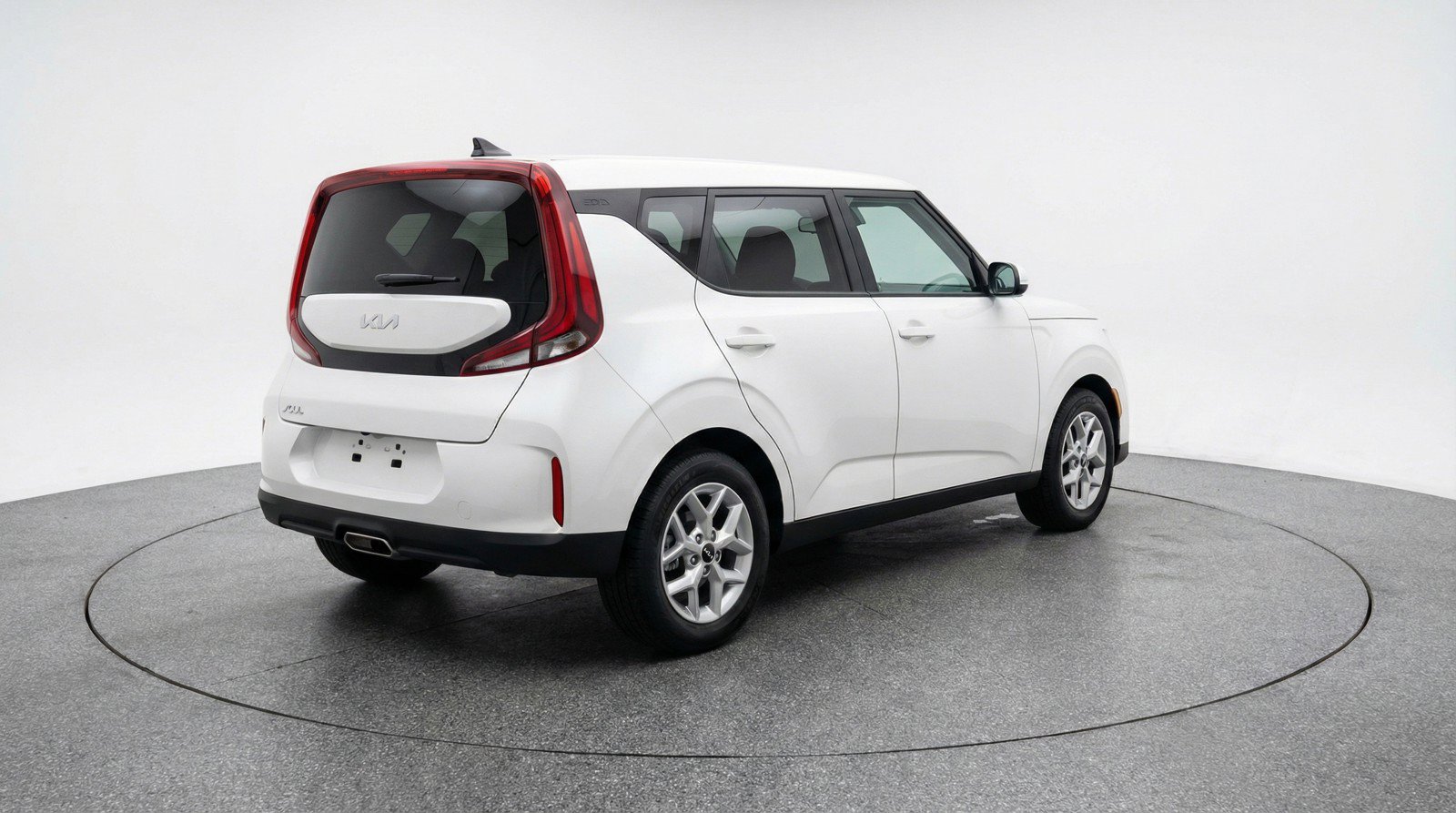 Used 2025 Kia Soul LX w/ LX Technology Package FWD image 9