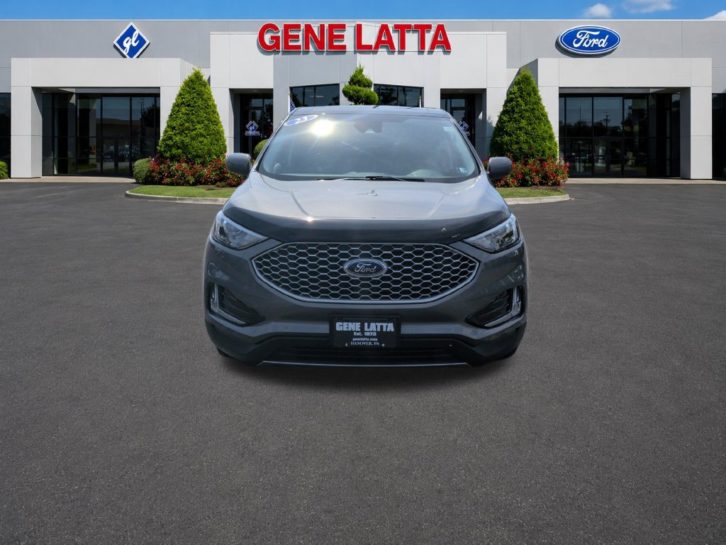 Certified 2023 Ford Edge SEL w/ Convenience Package AWD/4WD image 2