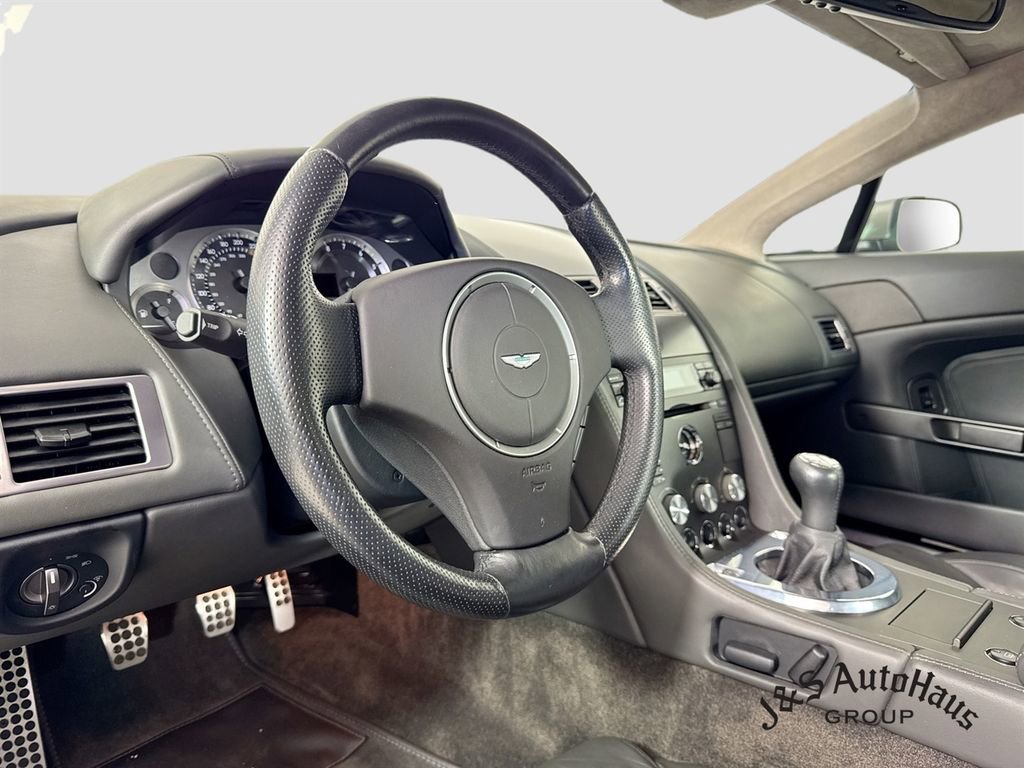 Used 2008 Aston Martin V8 Vantage Coupe RWD image 9
