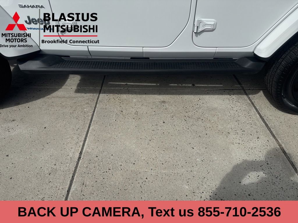 Used 2023 Jeep Wrangler Unlimited Sahara w/ Cold Weather Group image 10