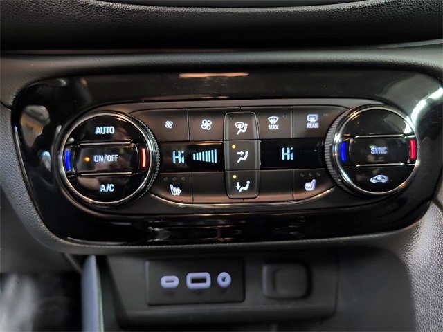 Used 2022 Buick Encore GX Select image 17