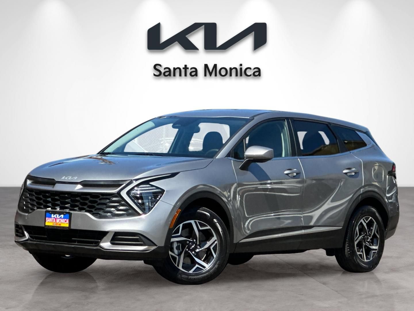 Certified 2025 Kia Sportage LX FWD image 2