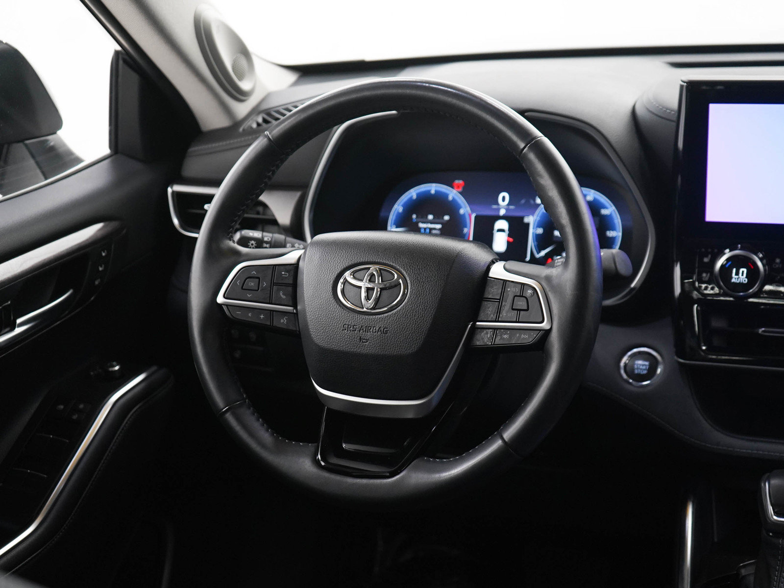 Used 2023 Toyota Highlander Limited AWD/4WD image 15