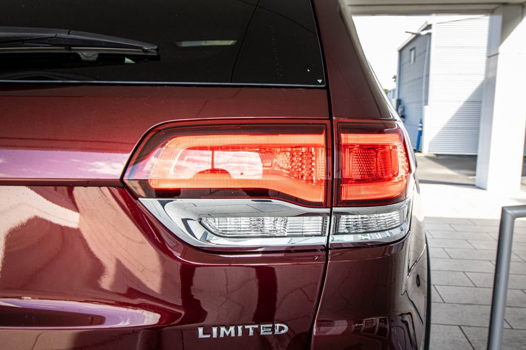 Used 2020 Jeep Grand Cherokee Limited image 13
