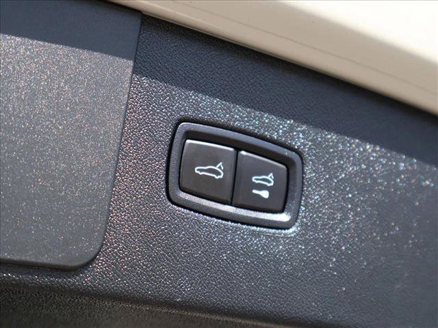 Used 2021 Porsche Cayenne AWD/4WD image 7