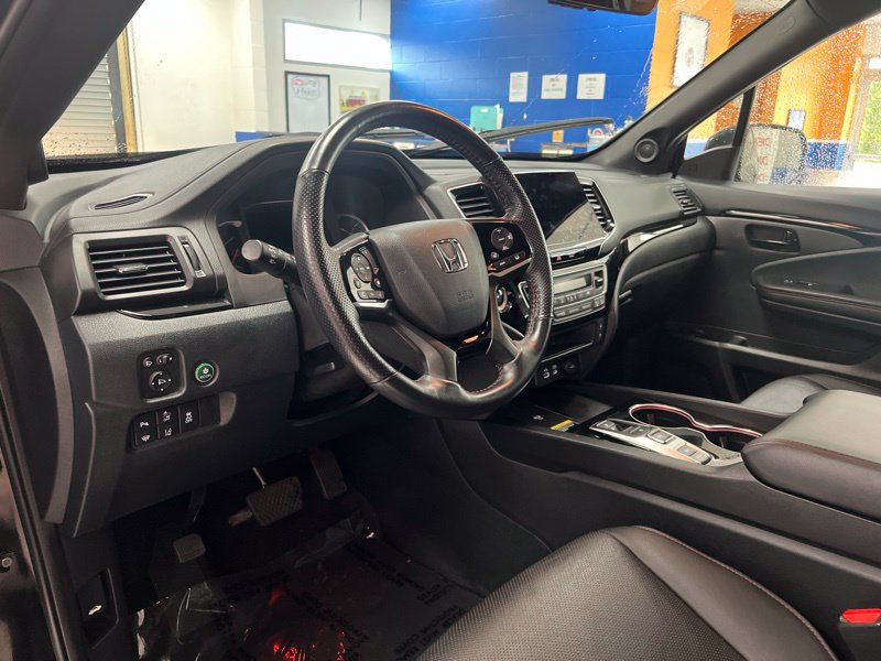 Used 2024 Honda Passport Black Edition image 20