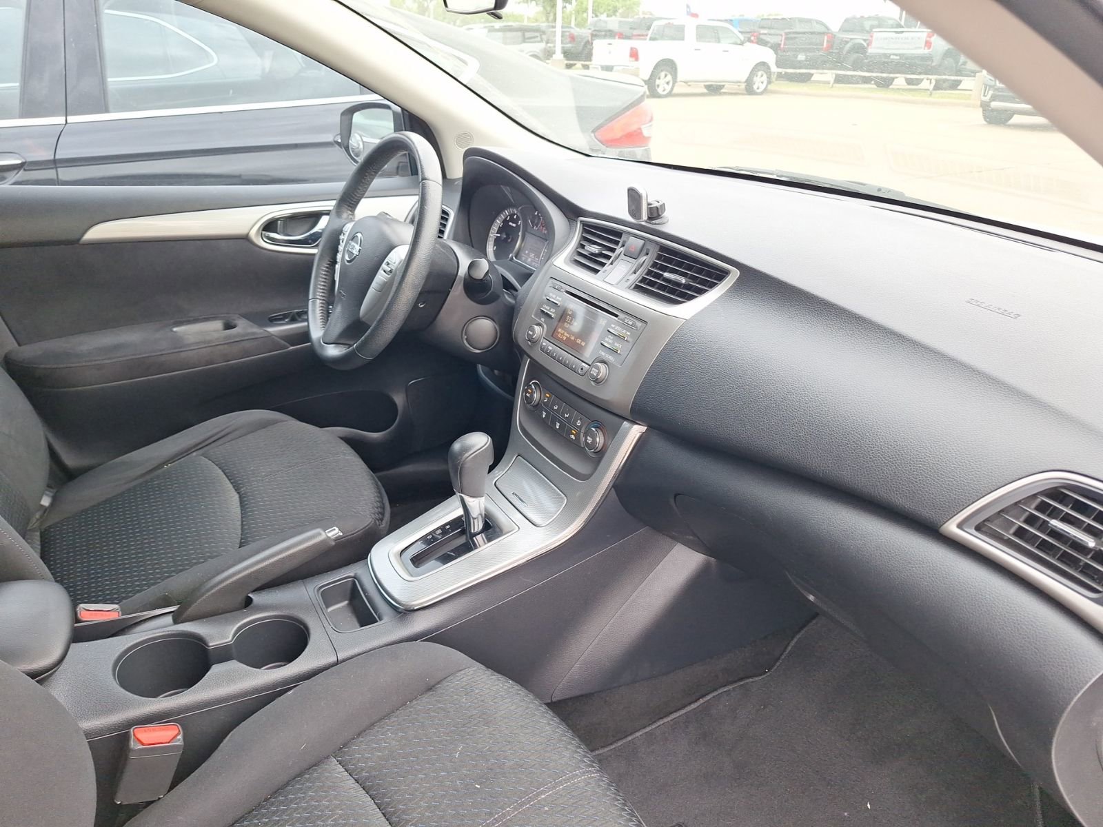 Used 2014 Nissan Sentra SR w/ SR Driver Package image 32
