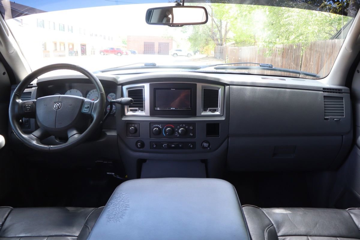 Used 2009 Dodge Ram 2500 Truck SLT w/ Popular Equipment Group AWD/4WD image 16