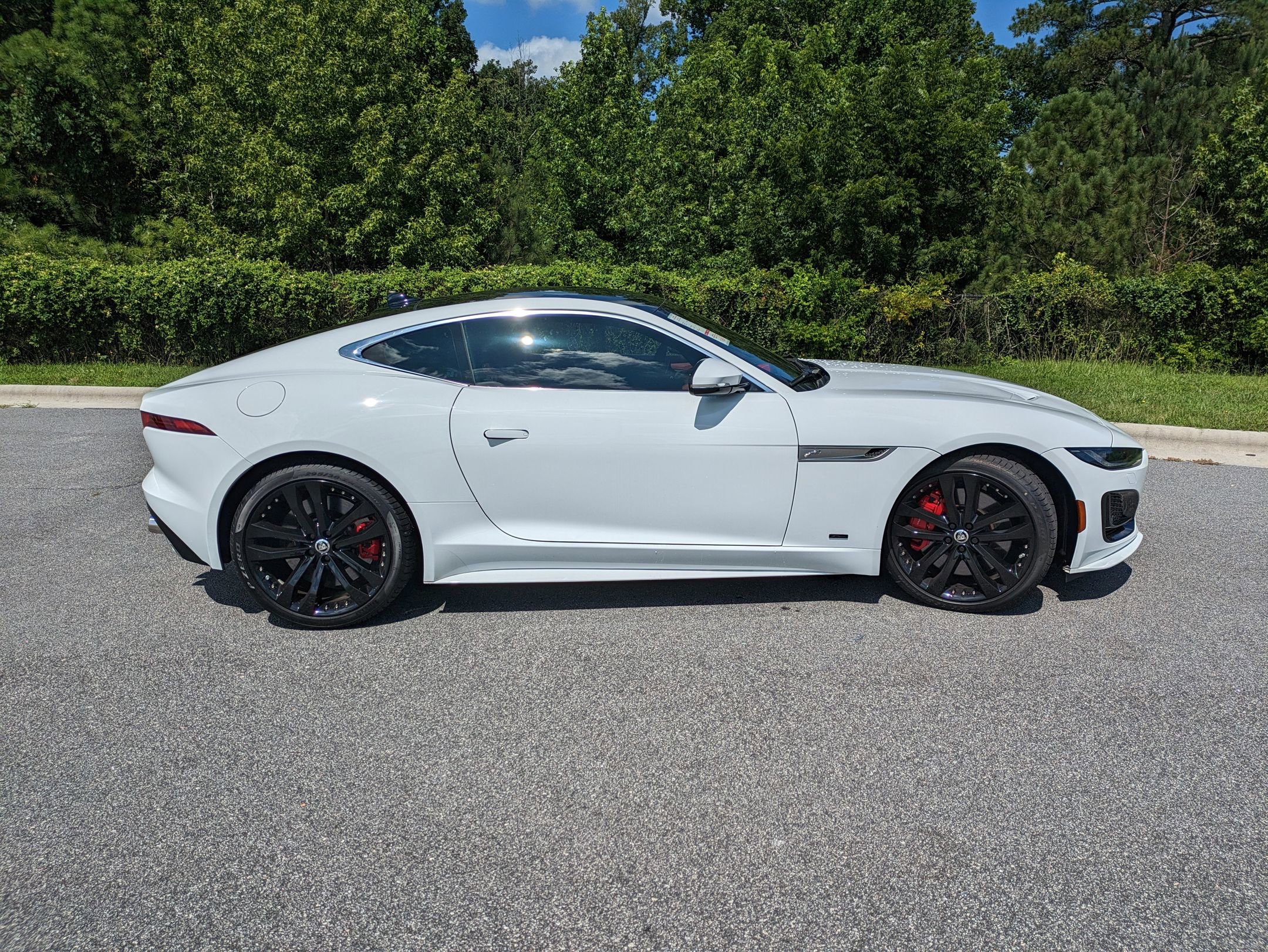 New 2024 Jaguar F-TYPE Coupe AWD image 5