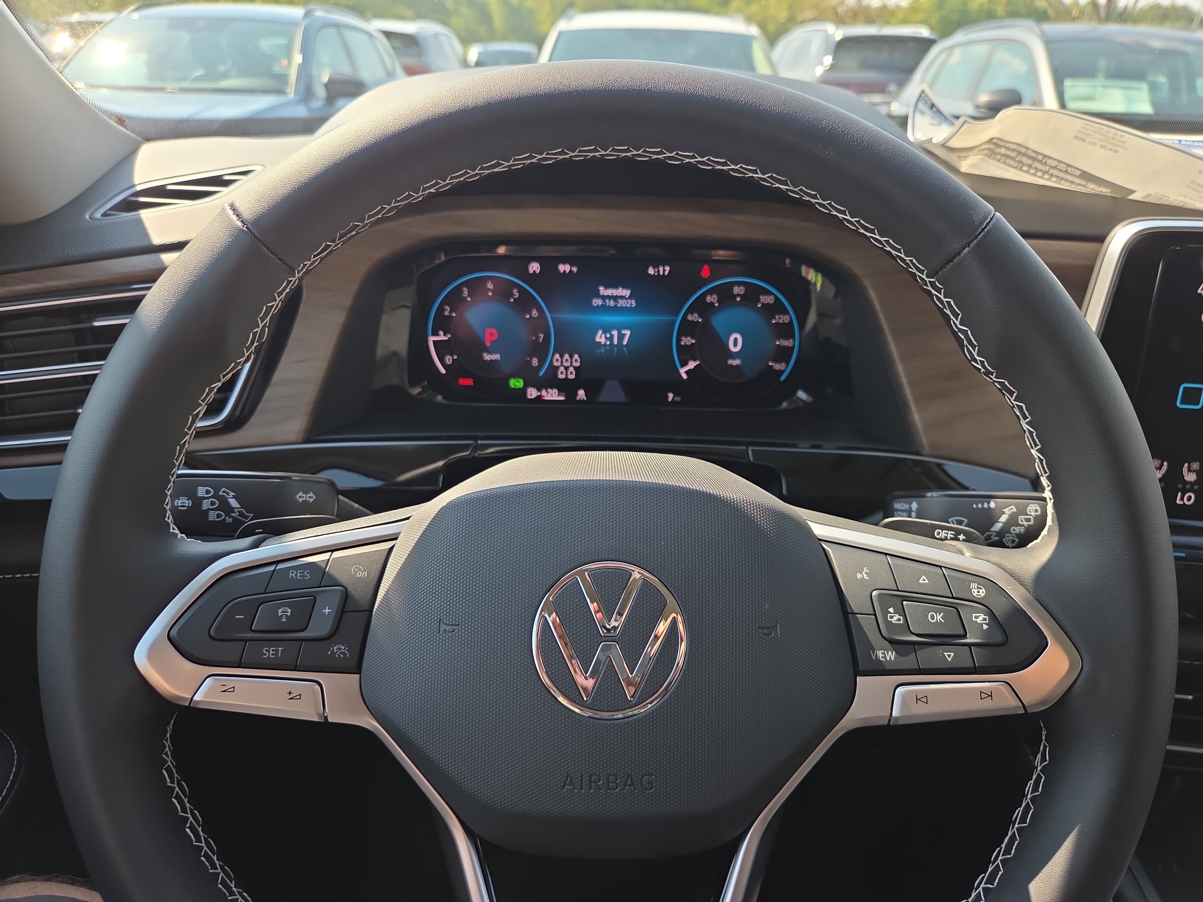 New 2026 Volkswagen Atlas SE image 10