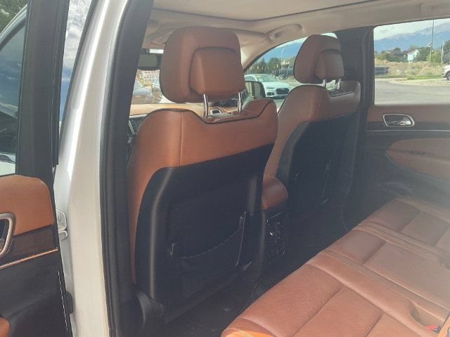 Used 2013 Jeep Grand Cherokee Overland Summit AWD/4WD image 16