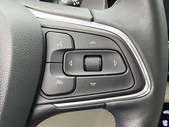 Used 2023 Buick Envision Avenir image 24