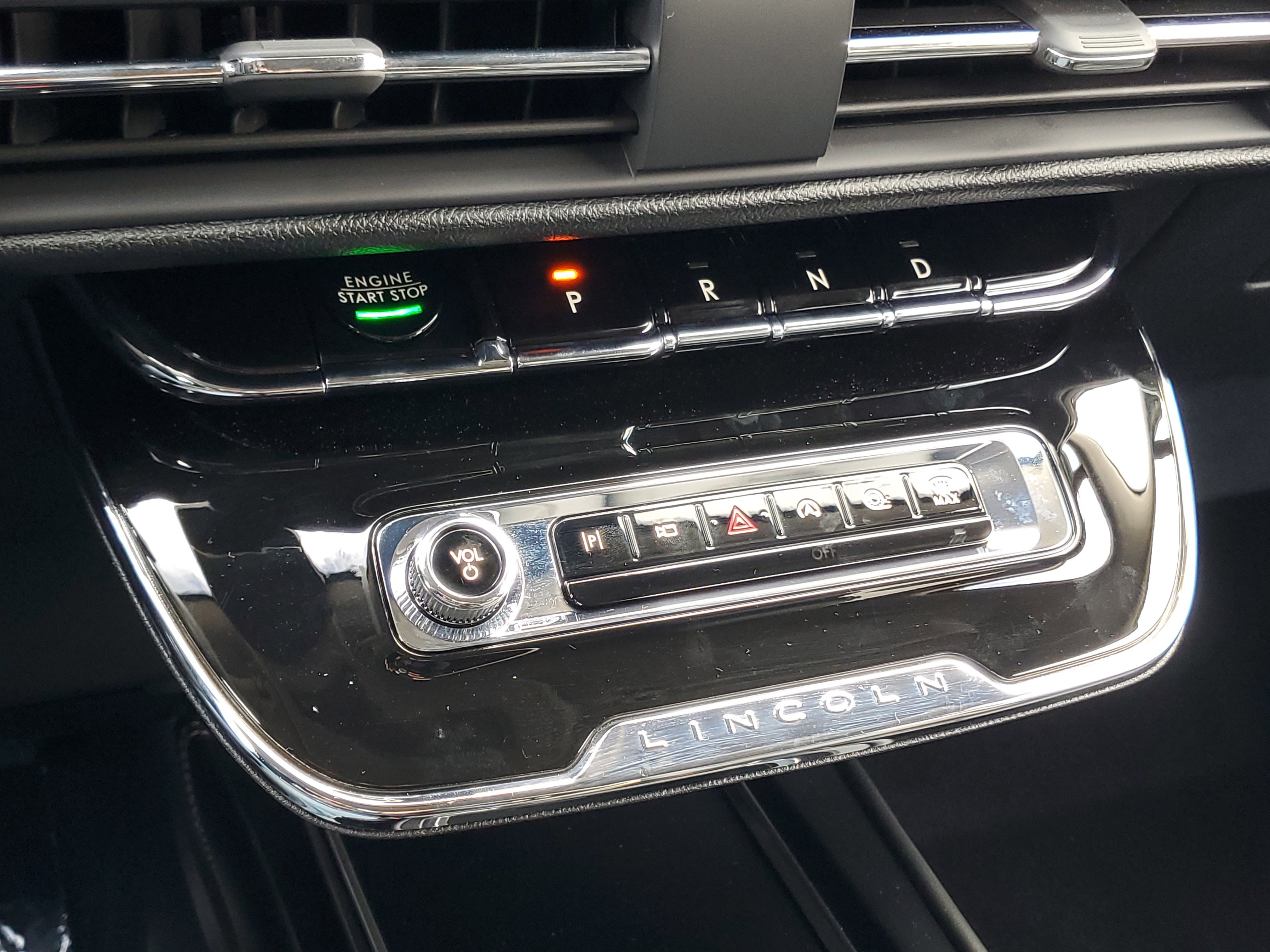 New 2025 Lincoln Corsair FWD image 20