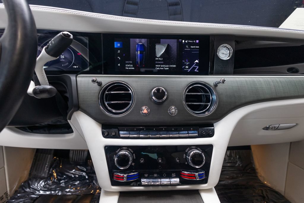 Used 2024 Rolls-Royce Spectre w/ Spectre Launch Package AWD/4WD image 24