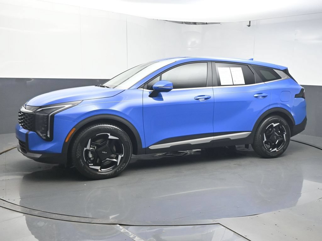 Used 2026 Kia Sportage EX FWD image 4