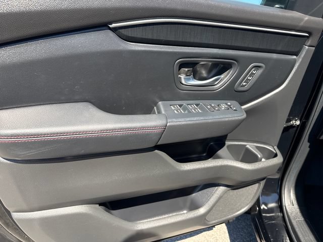 Used 2025 Honda Pilot Black Edition image 9