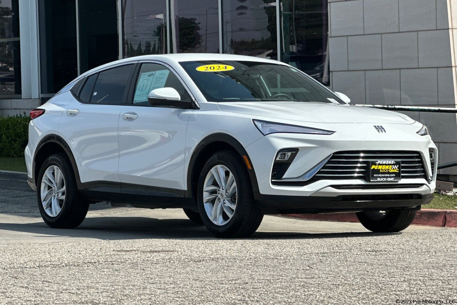 Certified 2024 Buick Envista Preferred image 1