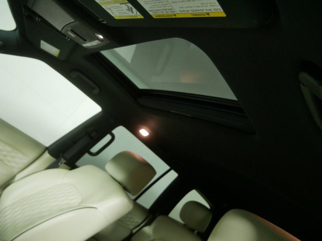 Used 2024 INFINITI QX80 Premium Select image 11