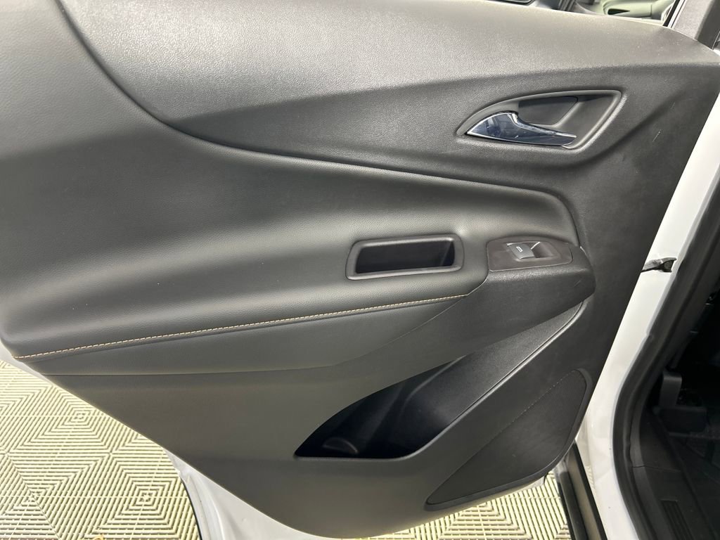 Used 2020 Chevrolet Equinox Premier w/ Premier Redline Edition image 15