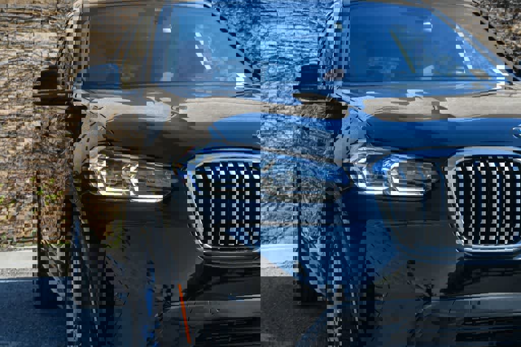 Used 2024 BMW X3 sDrive30i w/ Convenience Package image 4