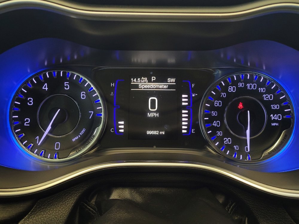 Used 2016 Chrysler 200 Limited Platinum image 23