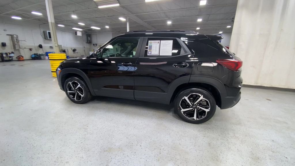 Certified 2022 Chevrolet TrailBlazer RS w/ Technology Package image 8