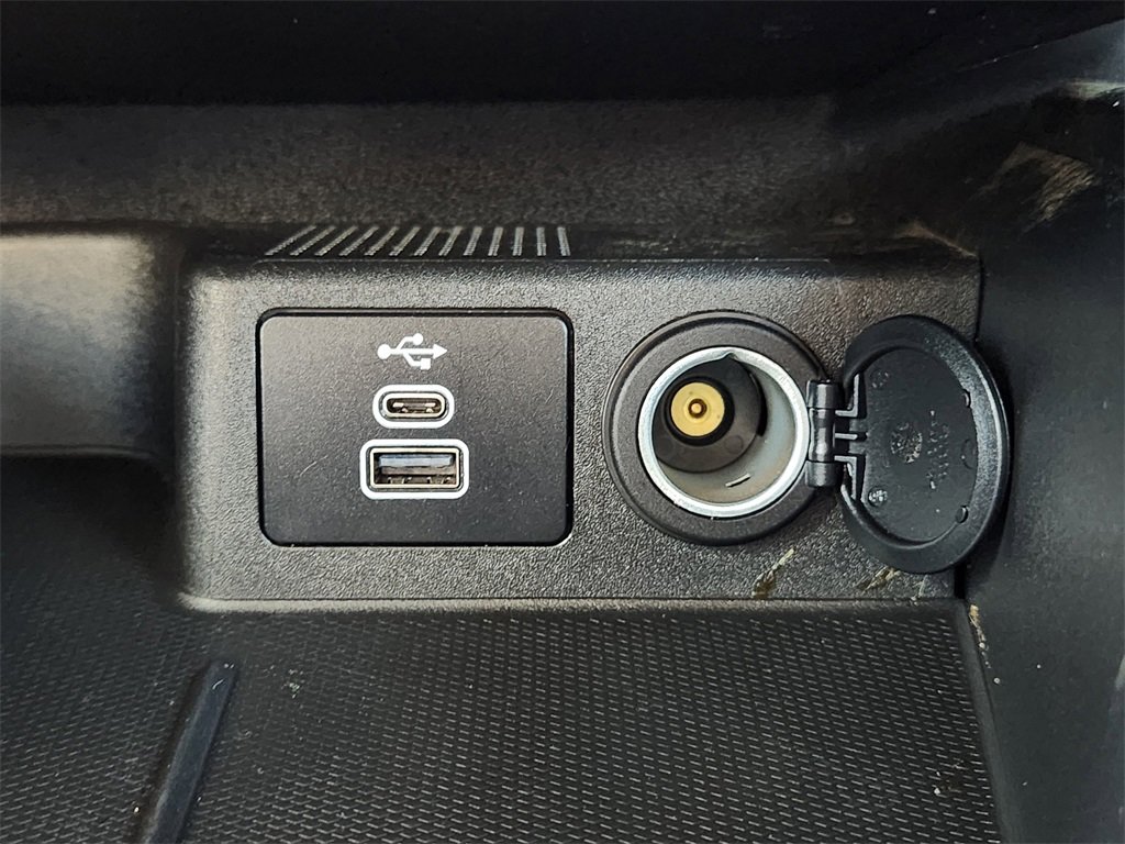 Used 2025 Ford Escape Active image 21