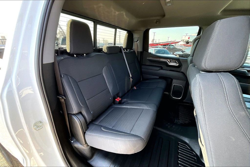 Used 2025 Chevrolet Silverado 1500 LT image 37