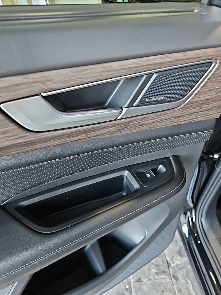 New 2026 Volkswagen Atlas SEL Premium R-Line image 23