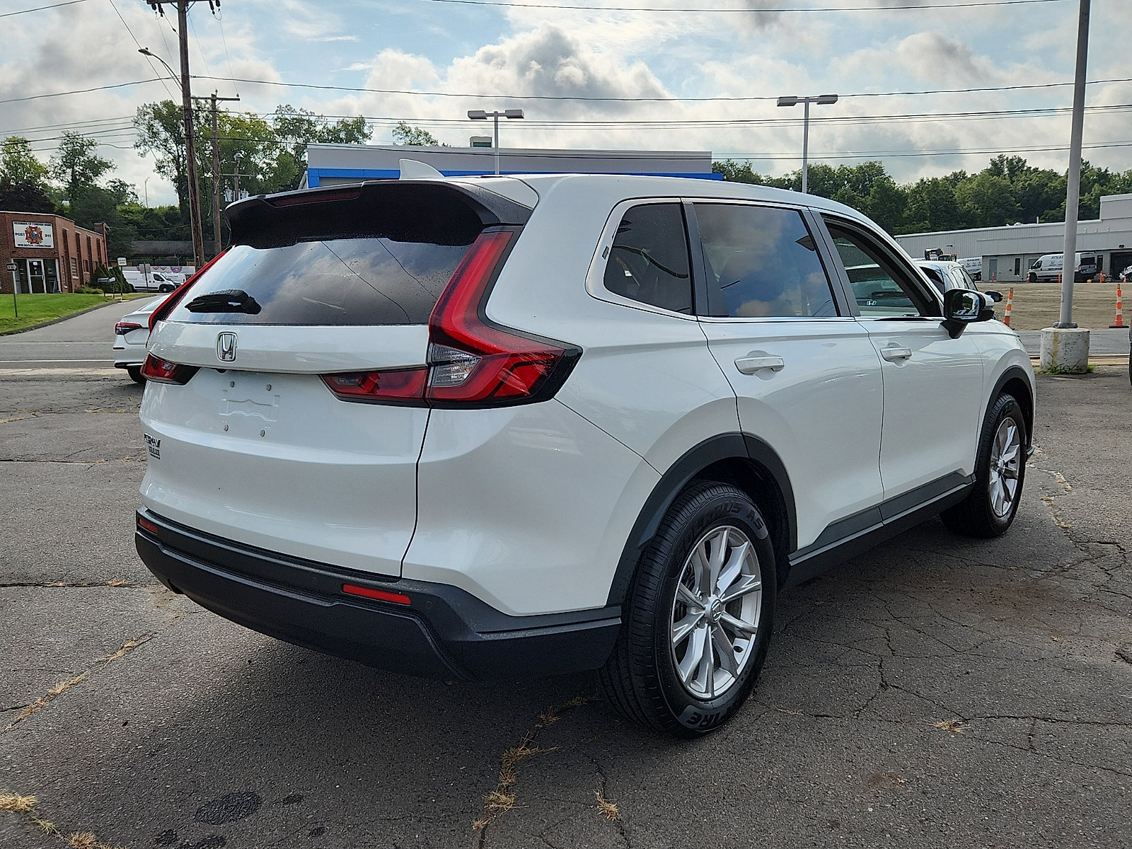 Used 2023 Honda CR-V EX-L image 4