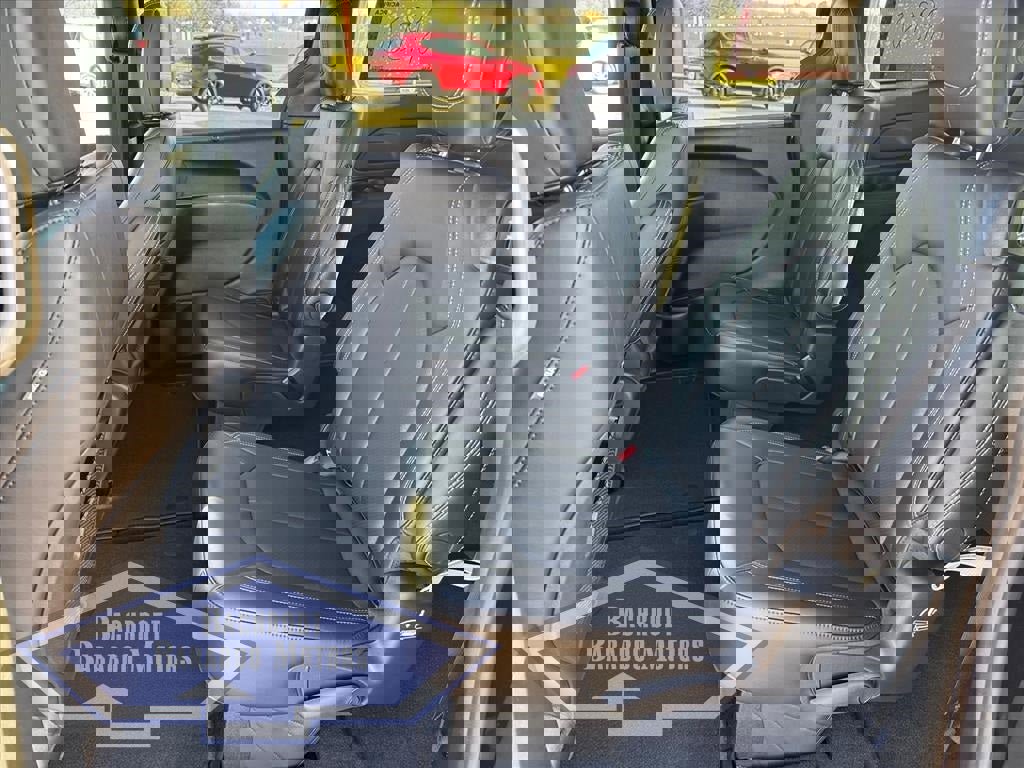 New 2026 Chrysler Pacifica Select w/ S Appearance Package image 11